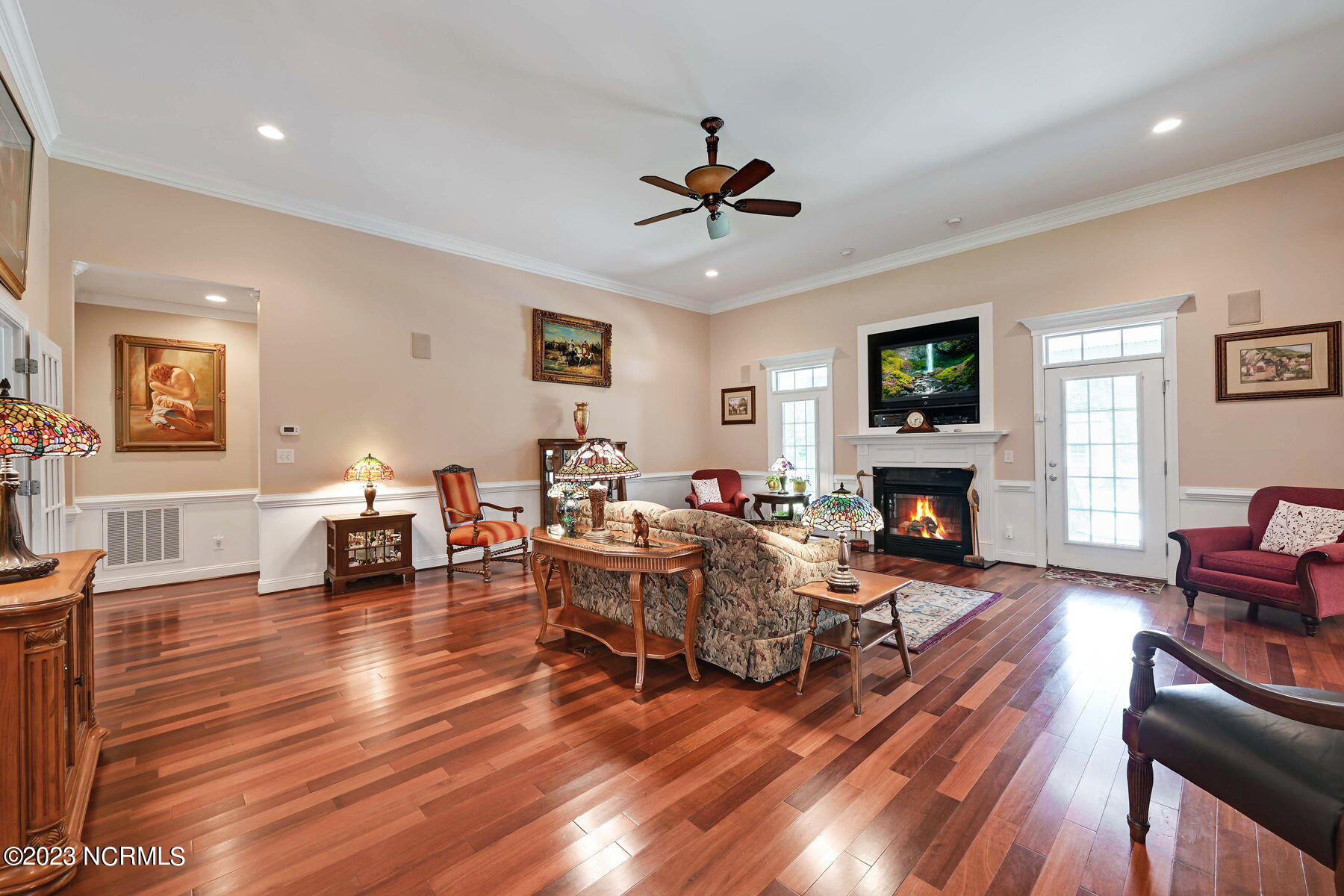 3021 Alton Phillips Road Kinston, NC 28504 - Photo 11 of 70 Living Room View 2