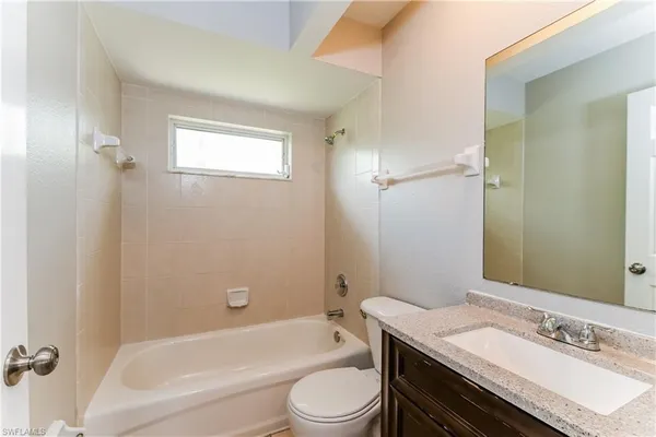 $2,005 | 406 Southeast 8th Street, Cape Coral, FL 33990