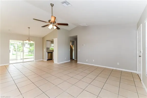 $2,005 | 406 Southeast 8th Street, Cape Coral, FL 33990