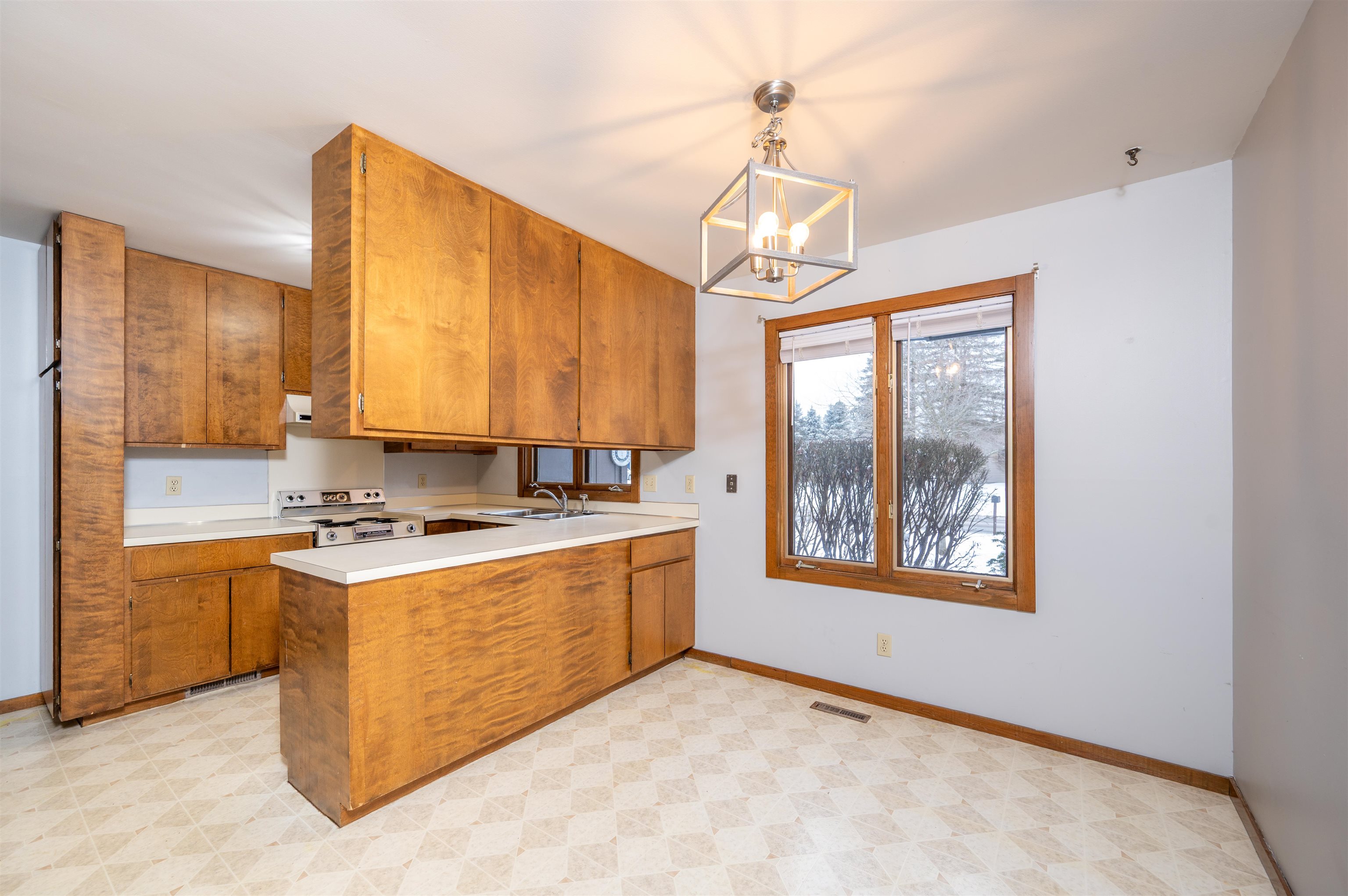 4904-4016 Perrine Road Midland, MI 48640 - Photo 29 of 55 Gallery Image 29