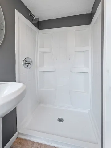 $1,600 | 52 Moran Street, Unit 2L, Gardner, MA 01440