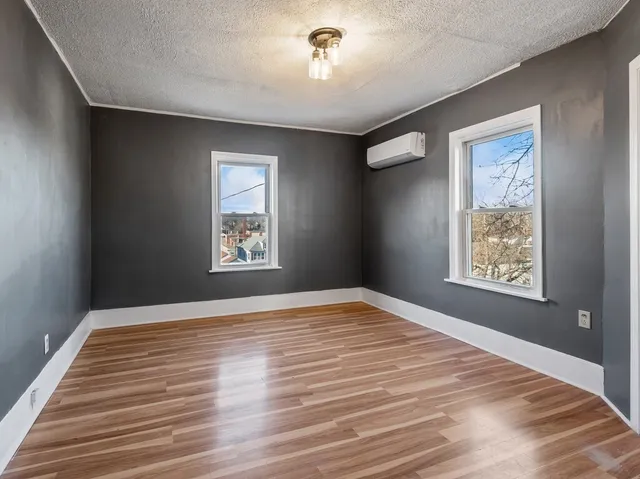 $1,600 | 52 Moran Street, Unit 2L, Gardner, MA 01440