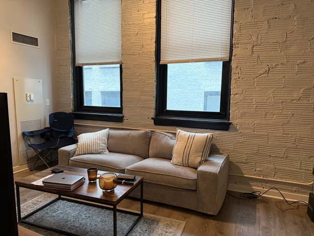 $209,999 | 20 North State Street, Unit 801, Chicago, IL 60602