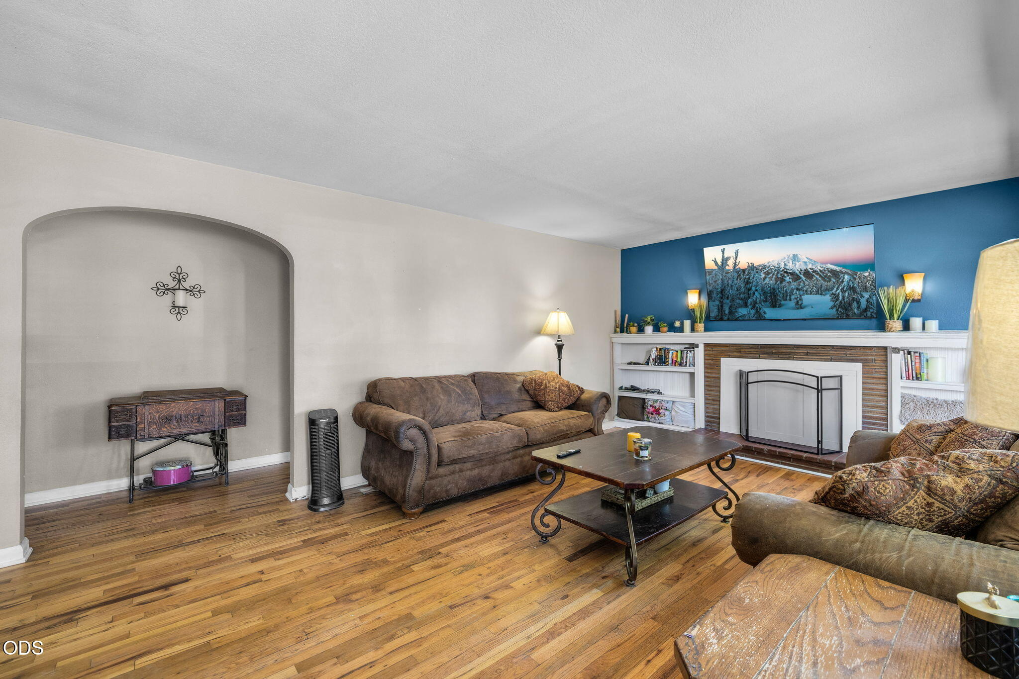 1036 Southwest 13th Street Redmond, OR 97756 - Photo 6 of 29