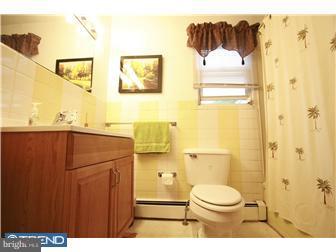 27 Barren Road Newtown Square, PA 19073 - Photo 9 of 12 Bathroom