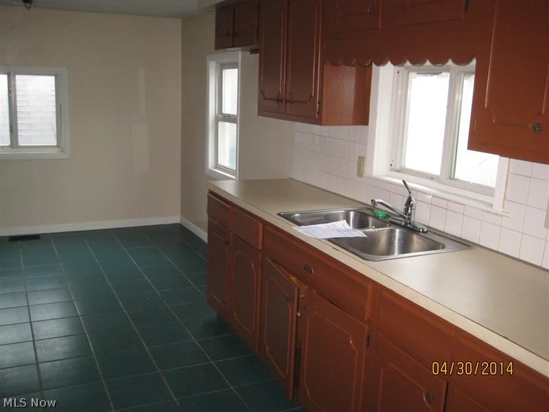 2129 South Arlington Road Akron, OH 44306 - Photo 7 of 8