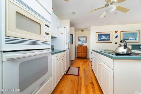 $850,000 | 6042 Dolphin Road, Oriental, NC 28571