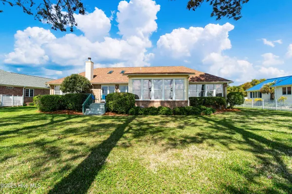 $850,000 | 6042 Dolphin Road, Oriental, NC 28571