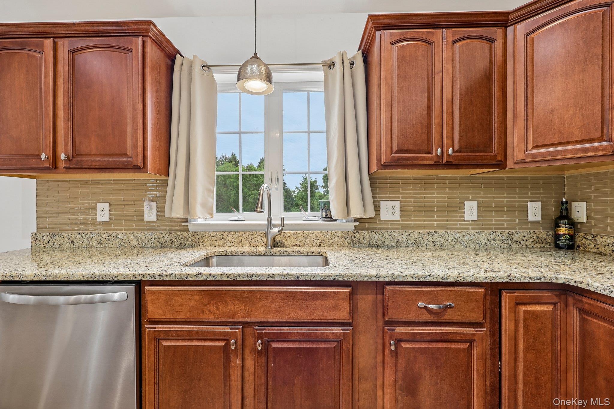 4 Lira Street Wallkill, NY 12589 - Photo 15 of 48