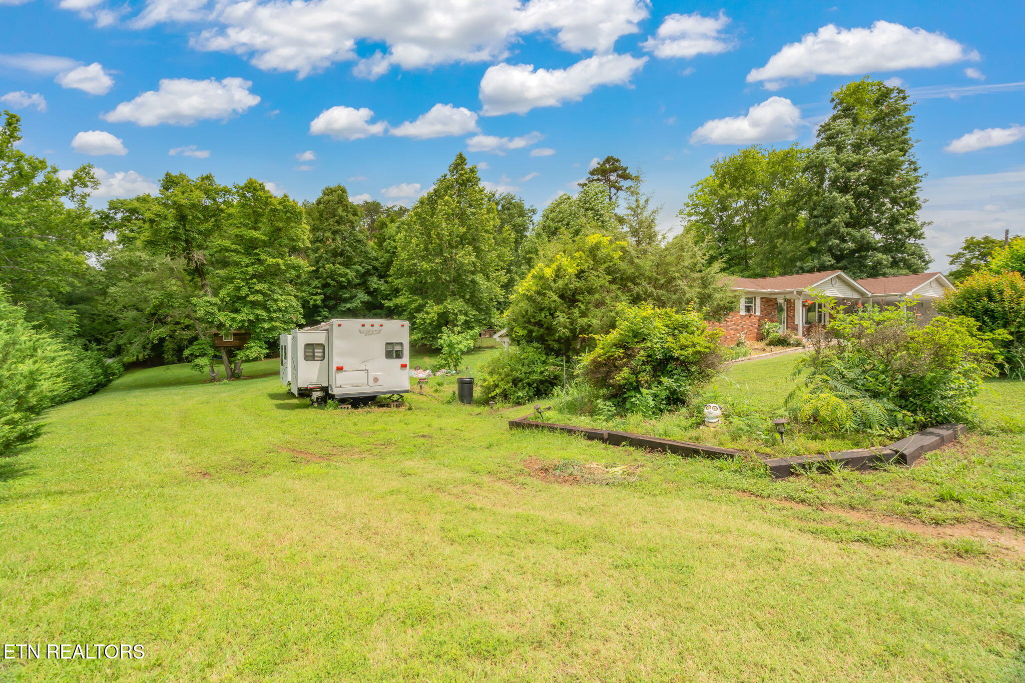 6901 Texas Valley Road Knoxville, TN 37938 - Photo 47 of 60 47-web-or-mls-6901 Texas Valley Road-45
