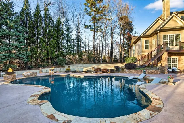 $1,732,000 | 18 Willow Place, Newnan, GA 30265