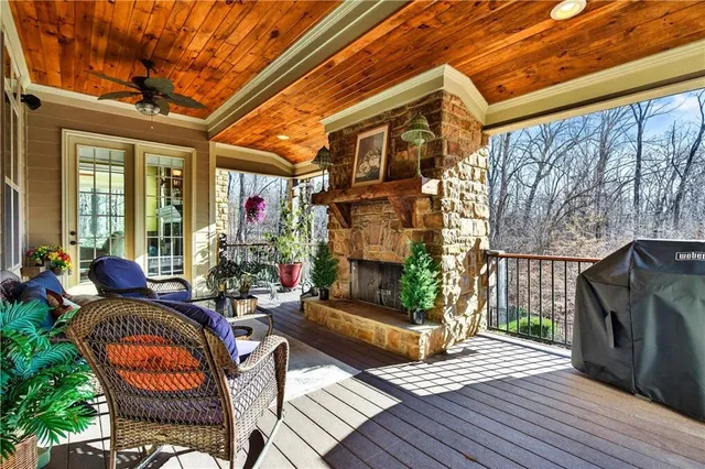 $1,732,000 | 18 Willow Place, Newnan, GA 30265