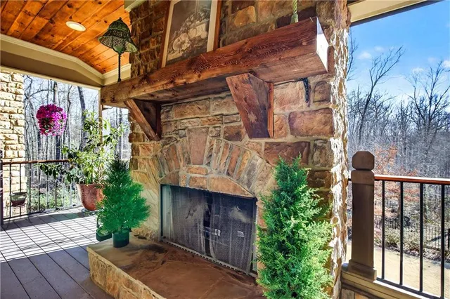 $1,732,000 | 18 Willow Place, Newnan, GA 30265