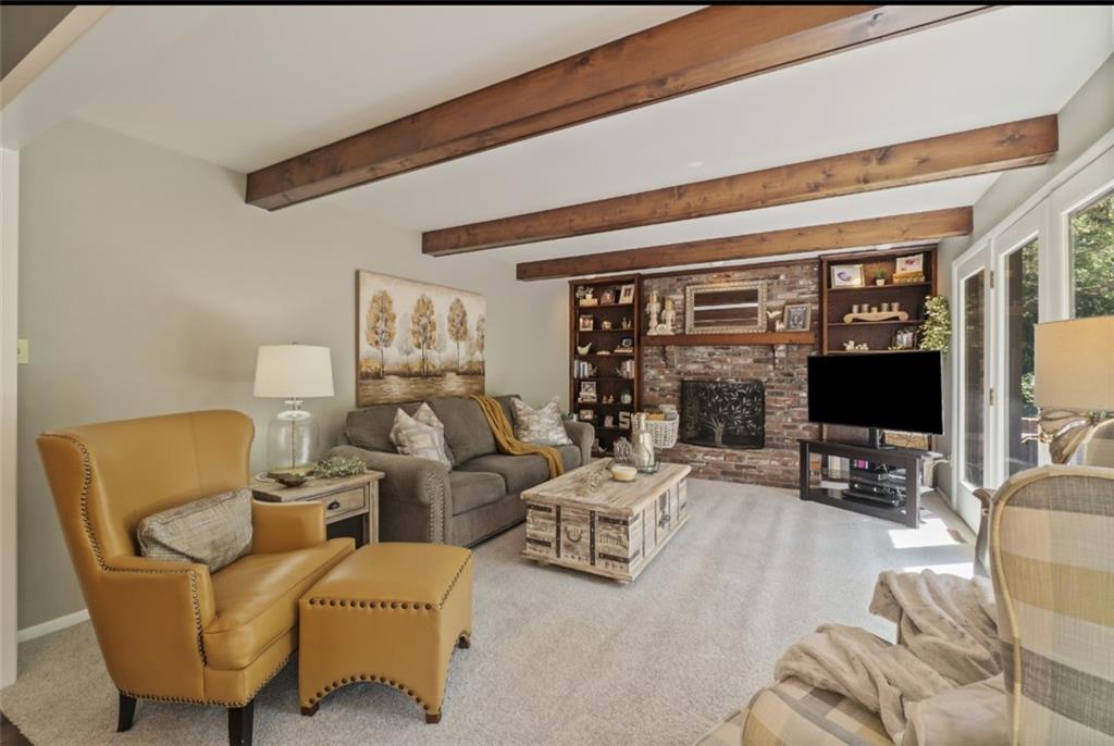 1573 Wilson Road Pittsburgh, PA 15236 - Photo 8 of 29 Gallery Image 8