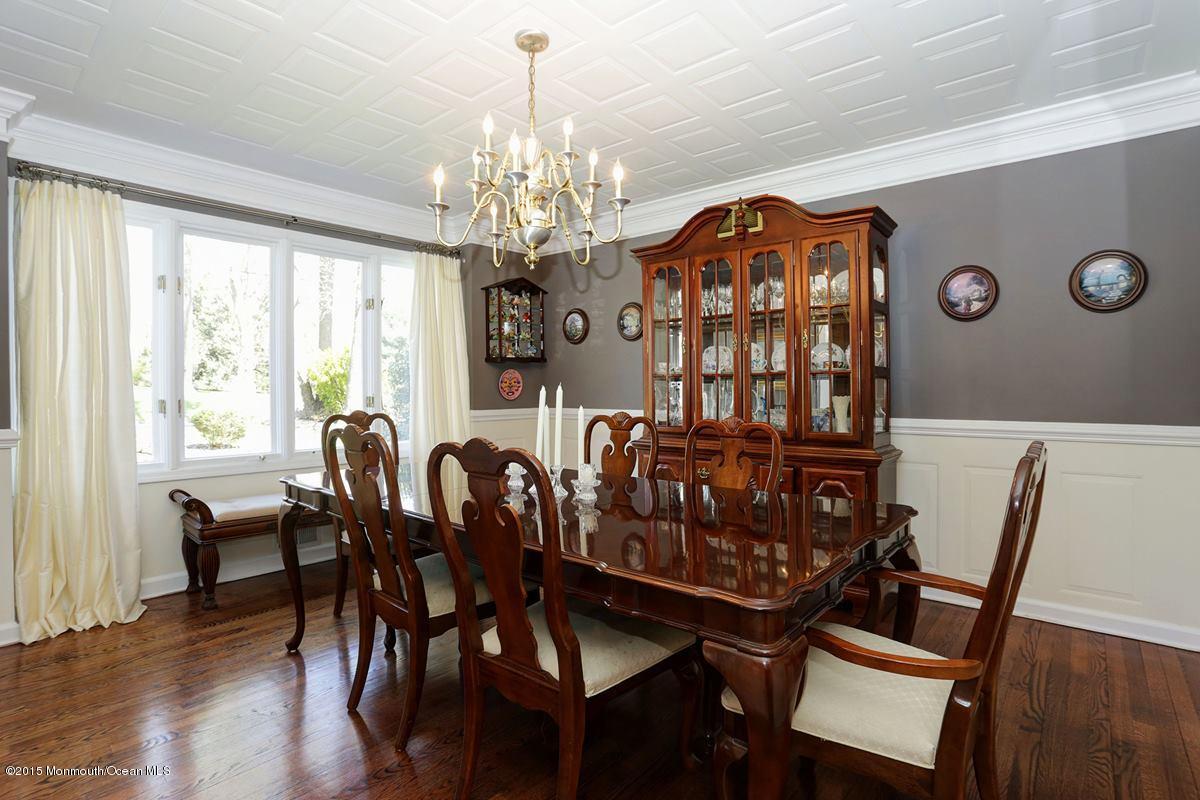 19 Tall Timber Road Middletown, NJ 07748 - Photo 14 of 34 diningroom_1200