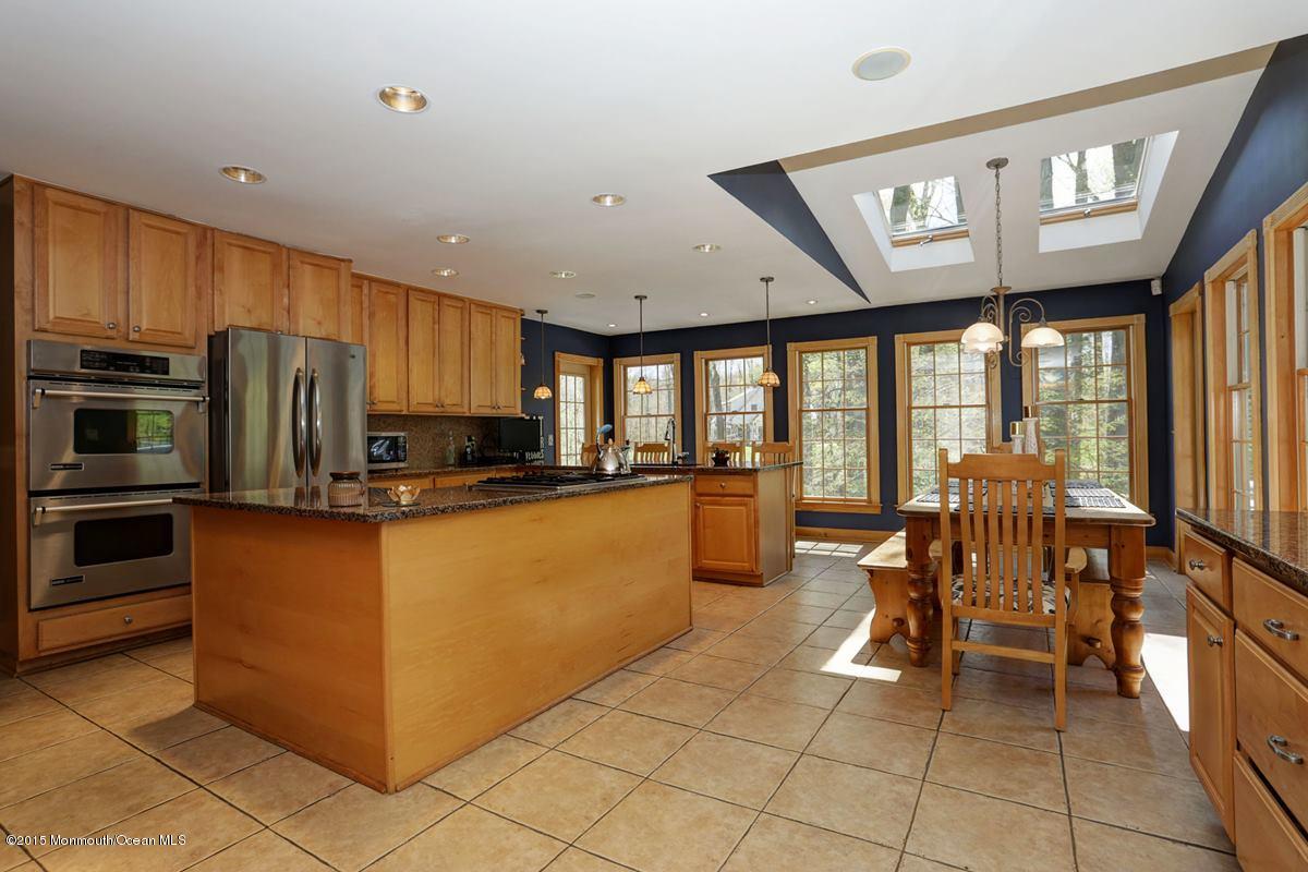 19 Tall Timber Road Middletown, NJ 07748 - Photo 27 of 34 kitchen1_1200