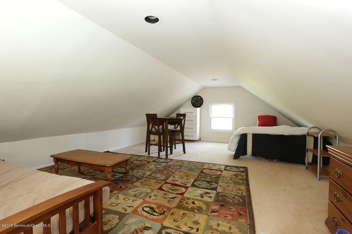 19 Tall Timber Road Middletown, NJ 07748 - Photo 30 of 34 loftareabedroom_1200