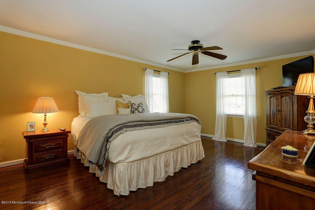 19 Tall Timber Road Middletown, NJ 07748 - Photo 33 of 34 masterbedroom1_1200