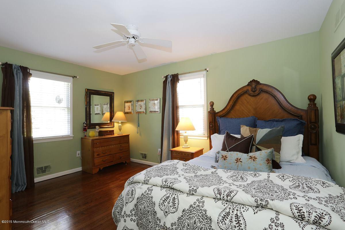 19 Tall Timber Road Middletown, NJ 07748 - Photo 8 of 34 bedroom1_1200