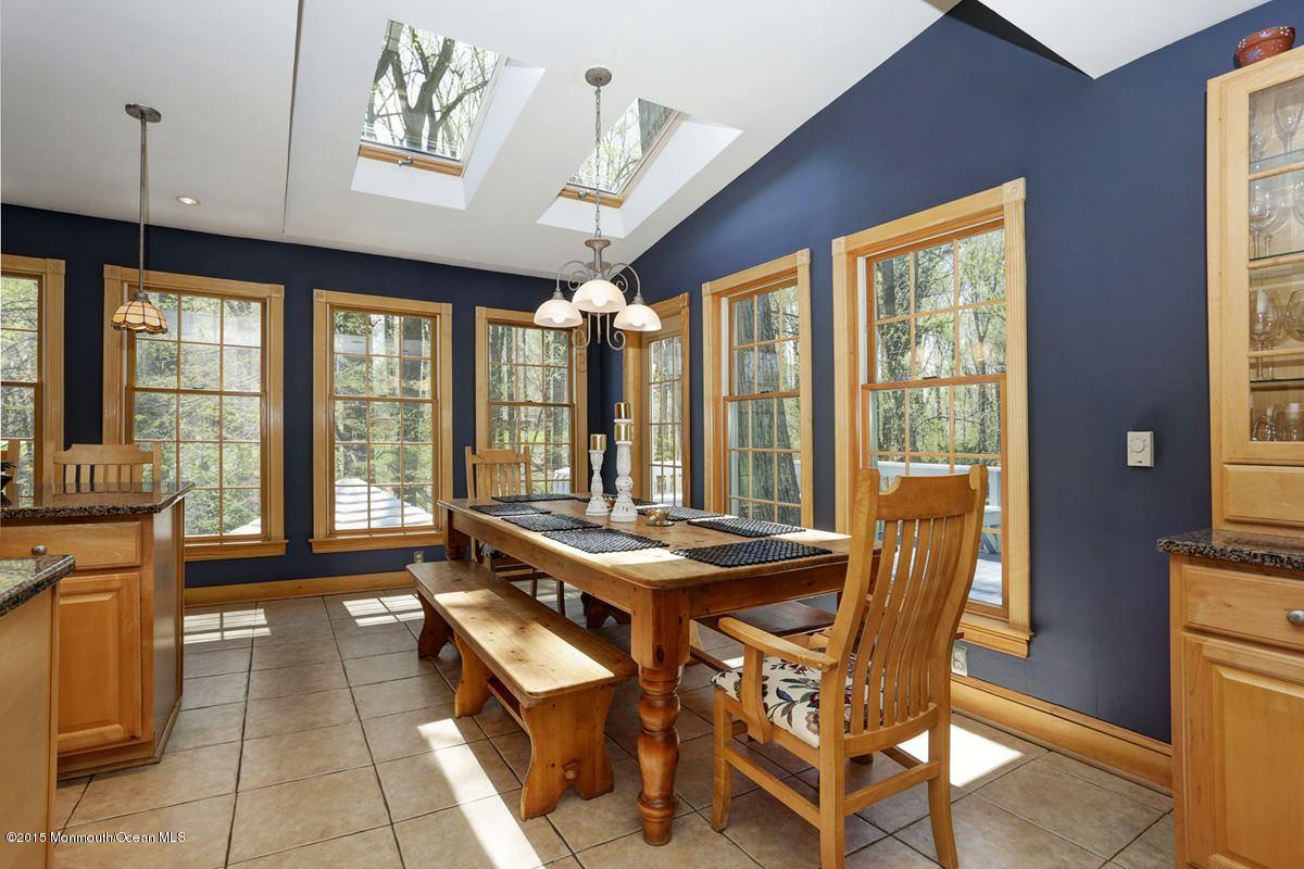 19 Tall Timber Road Middletown, NJ 07748 - Photo 9 of 34 breakfastarea_1200