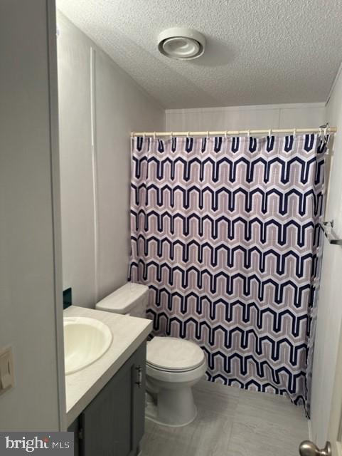 4065 Chalklevel Road Louisa, VA 23093 - Photo 14 of 21 Hall Bathroom