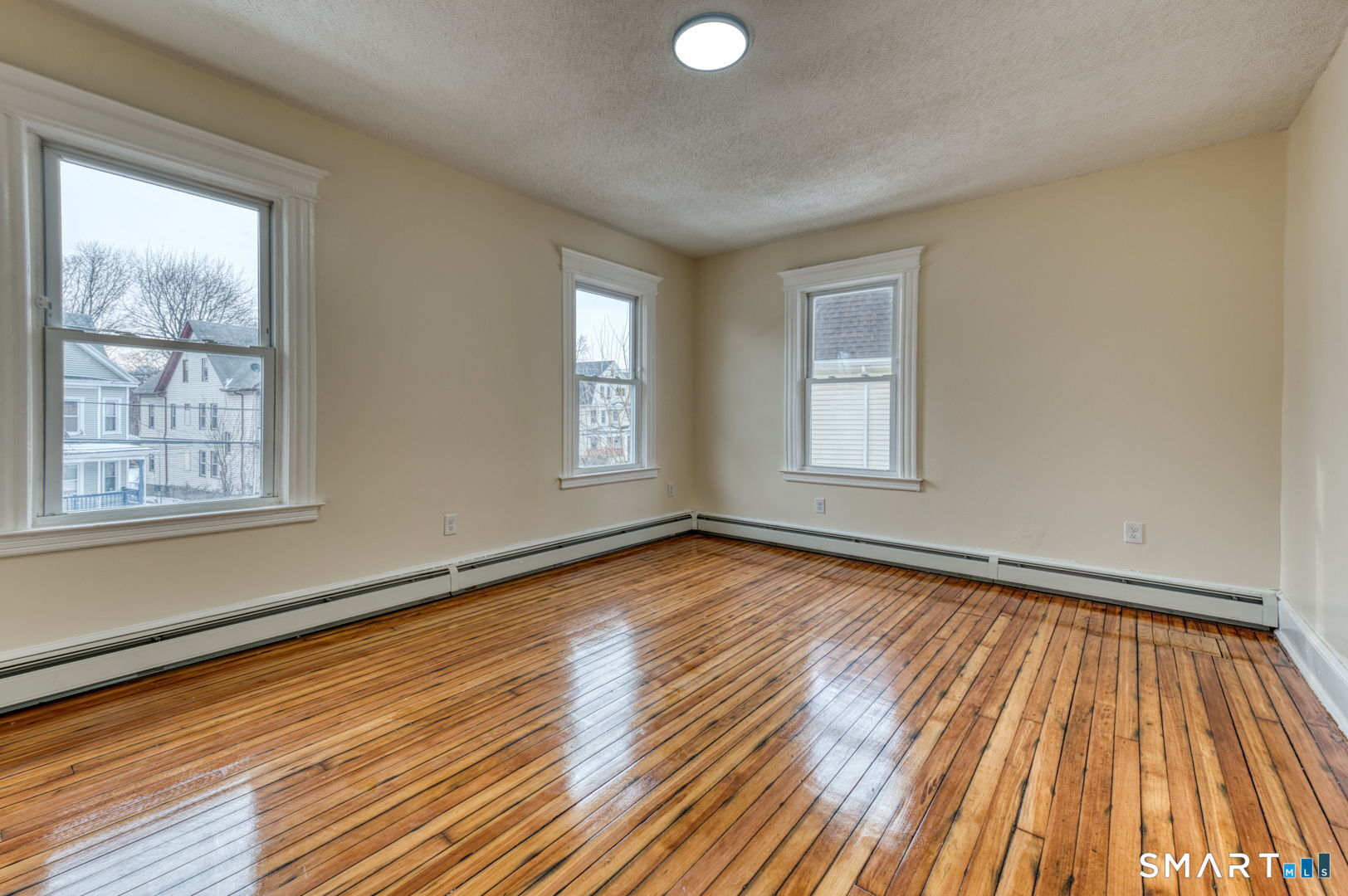 73 Cabot Street Hartford, CT 06112 - Photo 18 of 34