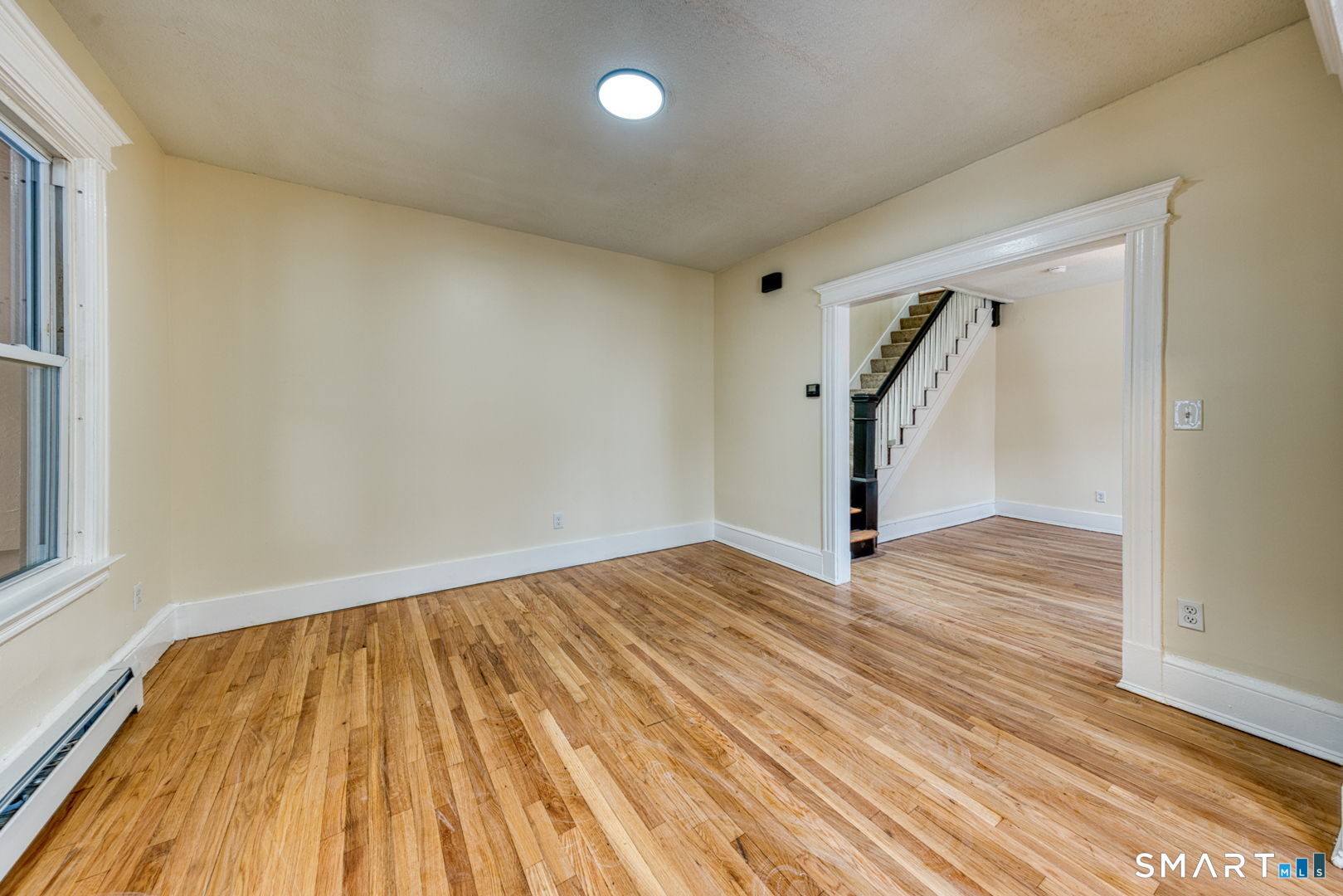 73 Cabot Street Hartford, CT 06112 - Photo 20 of 34 unit 75 living vroom