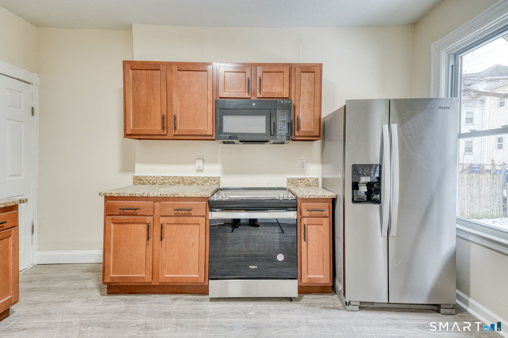 73 Cabot Street Hartford, CT 06112 - Photo 27 of 34 unit 75 Kitchen