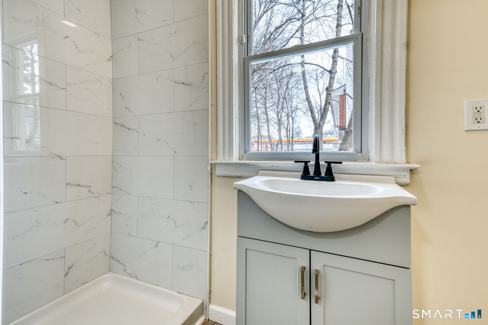 73 Cabot Street Hartford, CT 06112 - Photo 29 of 34