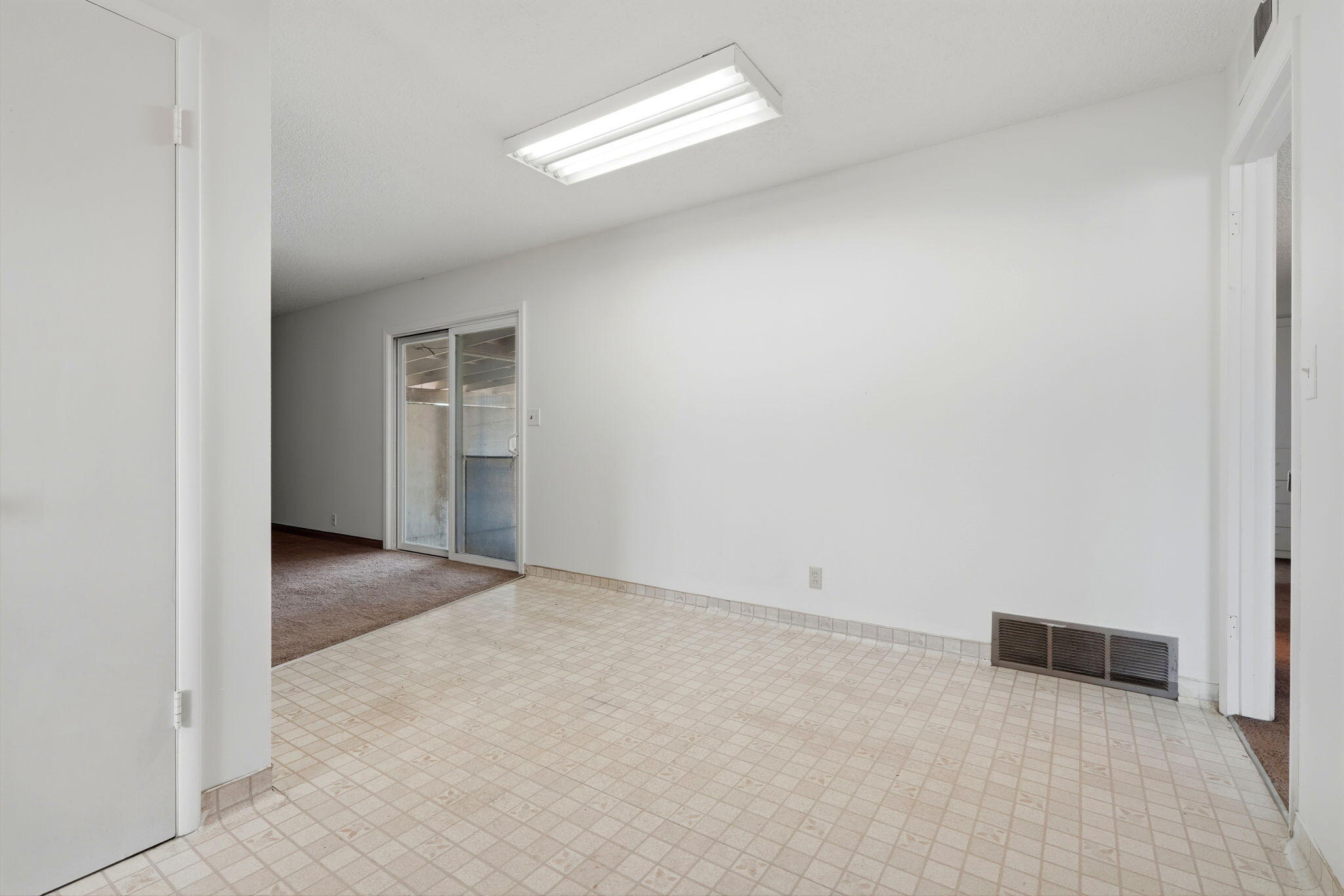 1123 East Washington Avenue Reedley, CA 93654 - Photo 24 of 54 24-1123_E_Washington_Ave_023