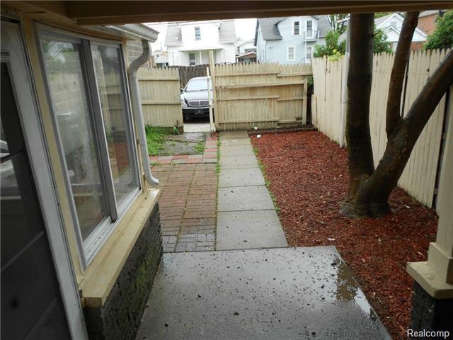 6326 Schaefer Road Dearborn, MI 48126 - Photo 2 of 7