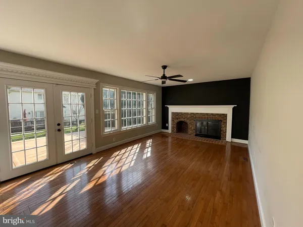 $3,900 | 9440 Flowerden Lane, Manassas, VA 20110