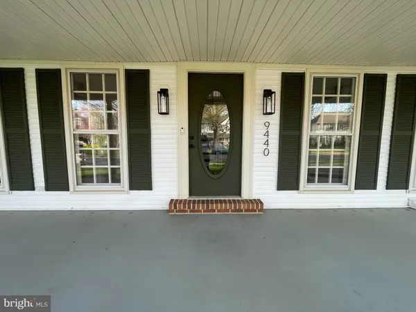 $3,900 | 9440 Flowerden Lane, Manassas, VA 20110