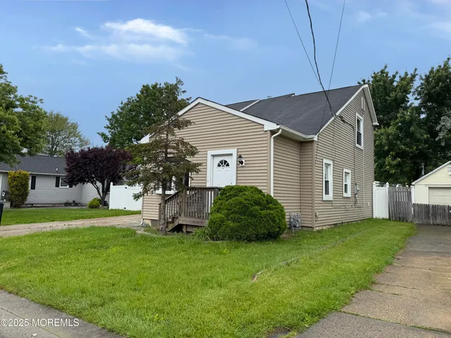 $469,900 | 631 Sydney Avenue, Union Beach, NJ 07735