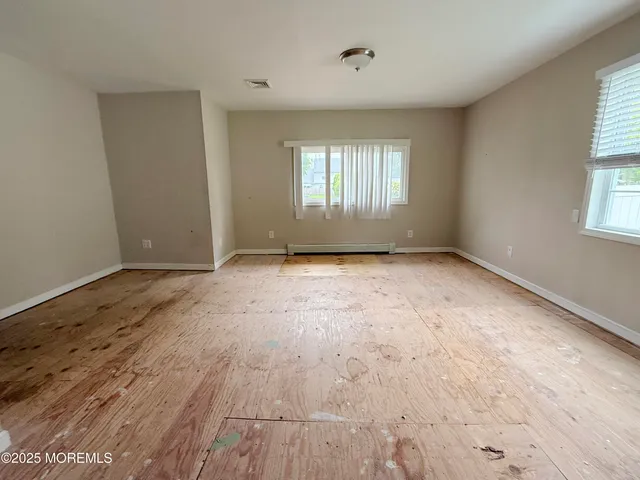 $469,900 | 631 Sydney Avenue, Union Beach, NJ 07735