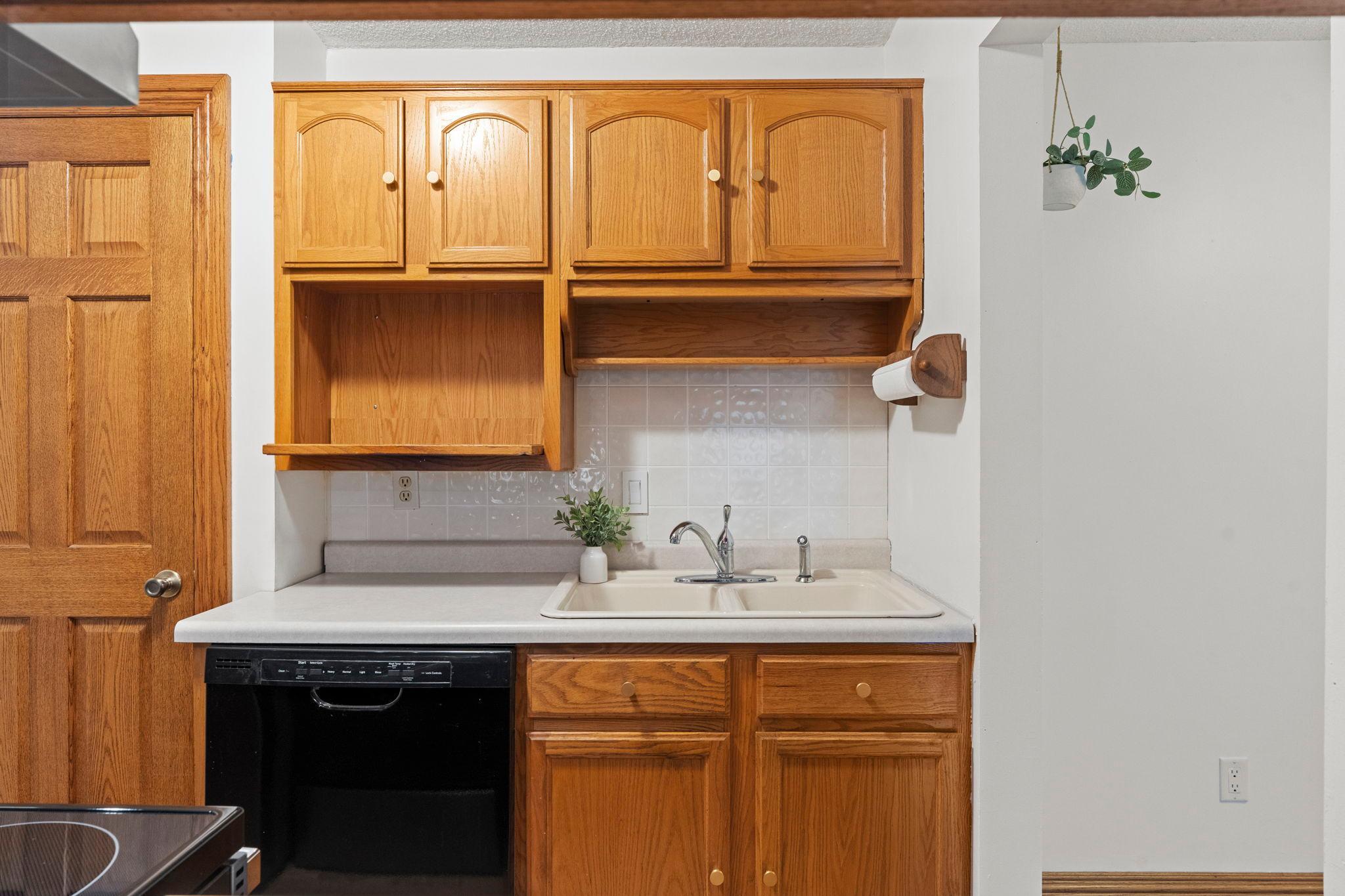 110288 Village Road Chaska, MN 55318 - Photo 10 of 28 Gallery Image 10