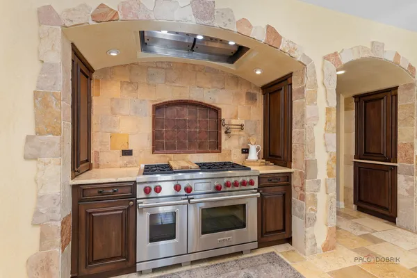 $1,499,000 | 5443 Belmont Court, Libertyville, IL 60048