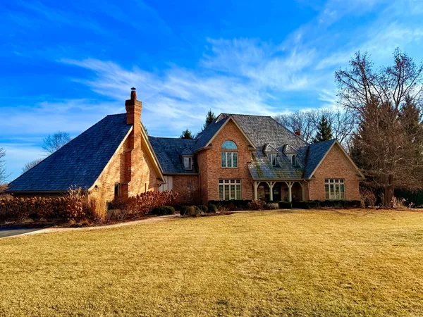 $1,499,000 | 5443 Belmont Court, Libertyville, IL 60048