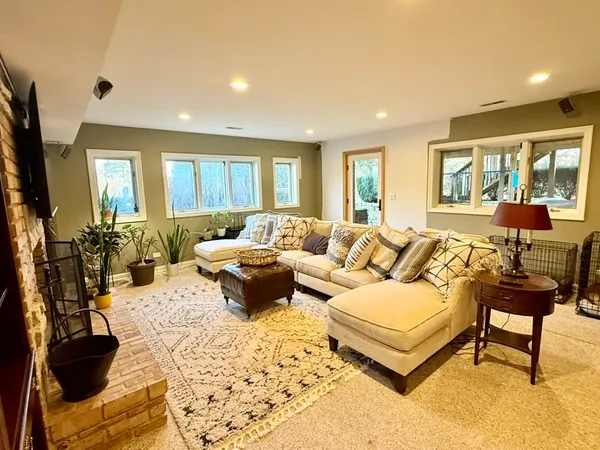 $1,499,000 | 5443 Belmont Court, Libertyville, IL 60048
