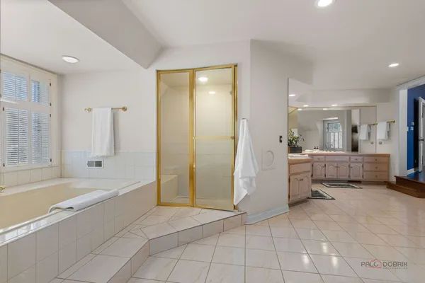 $1,499,000 | 5443 Belmont Court, Libertyville, IL 60048
