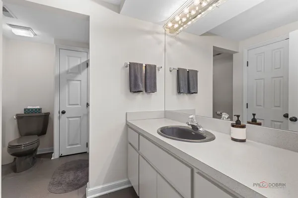 $1,499,000 | 5443 Belmont Court, Libertyville, IL 60048