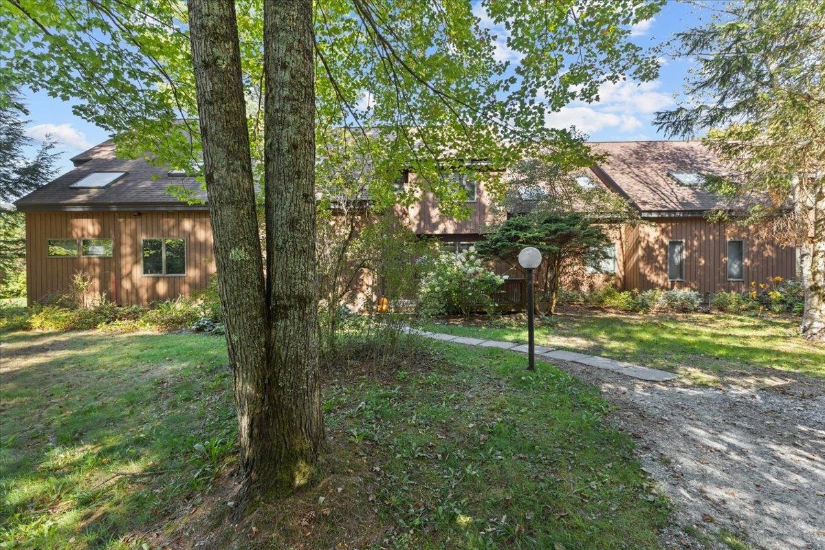 615 Field Road, Unit 73 Stowe, VT 05672 - Photo 41 of 46