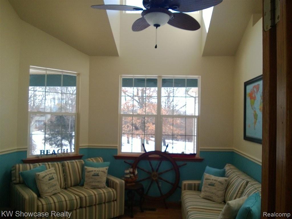 355 Rosell Road Holly, MI 48442 - Photo 10 of 24 WP_20130304_002.jpg