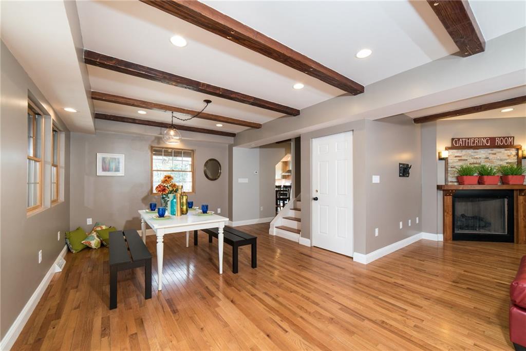 410 Goldsmith Road Pittsburgh, PA 15237 - Photo 5 of 25