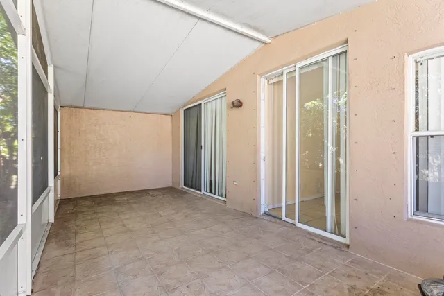 $479,999 | 6179 Savannah Way, Lake Worth, FL 33463