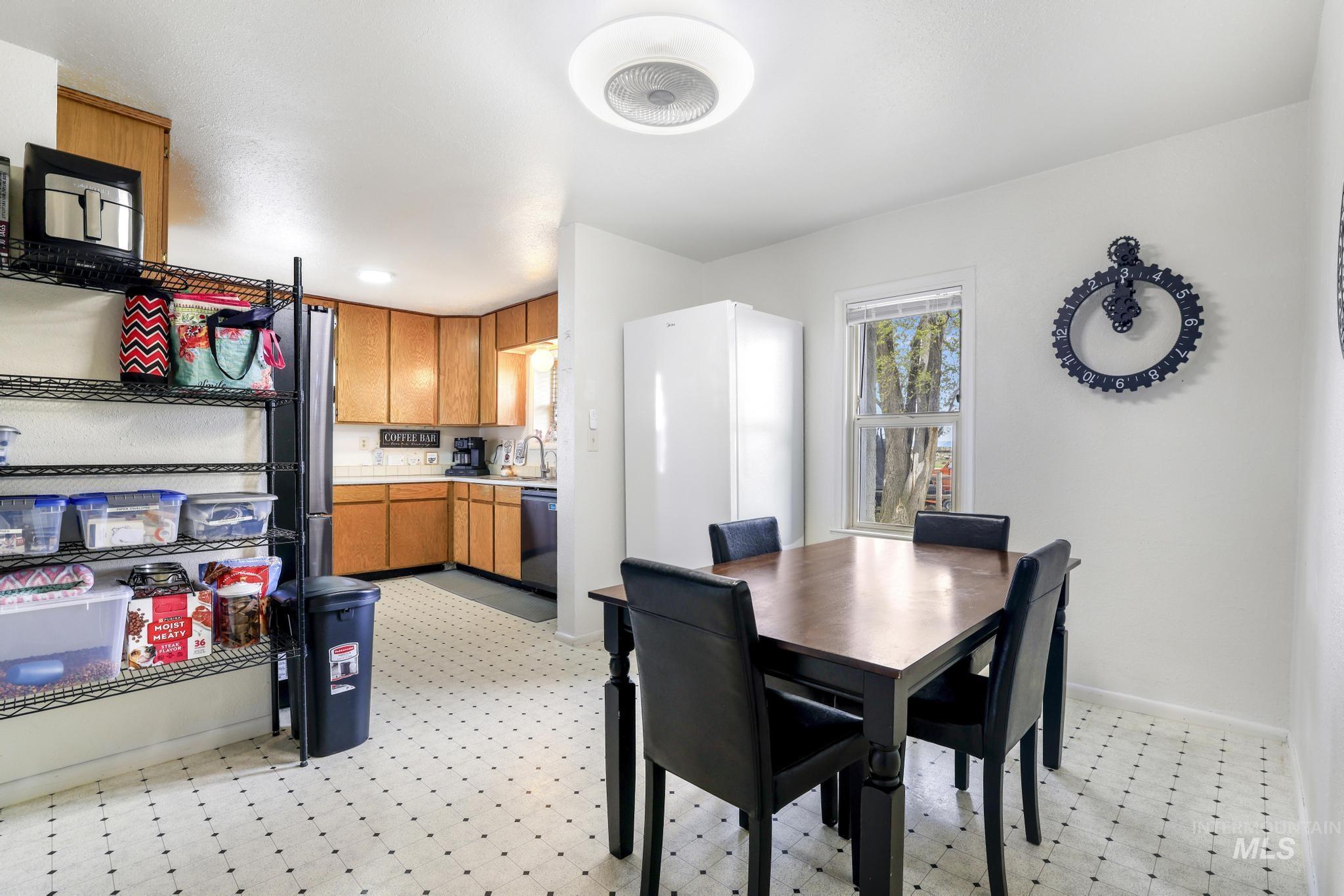 88 South 400 Road West Jerome, ID 83338 - Photo 18 of 31 Dining space with light floors and recessed lighting