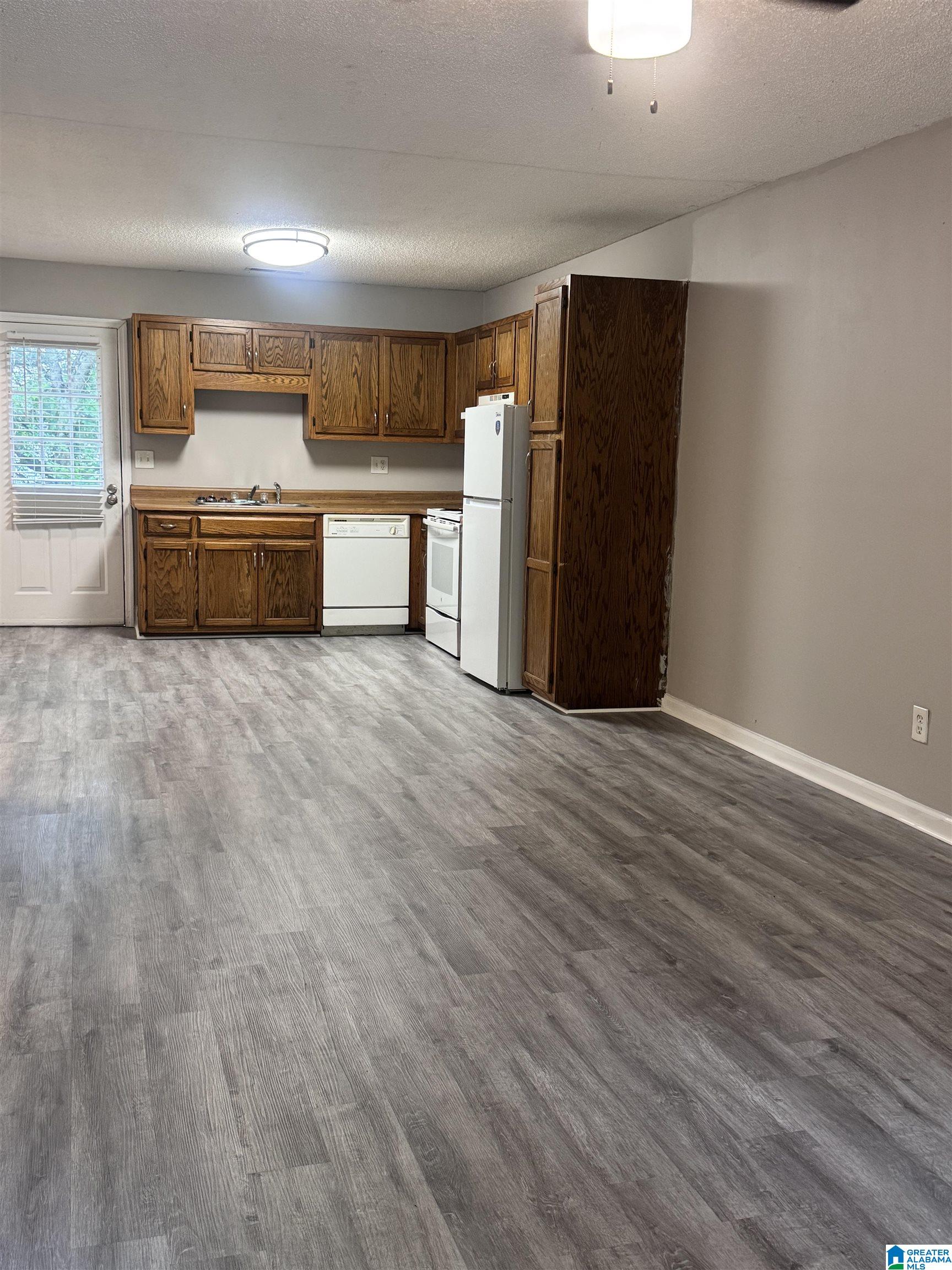 201 8th Avenue Southwest Decatur, AL 35601 - Photo 2 of 16