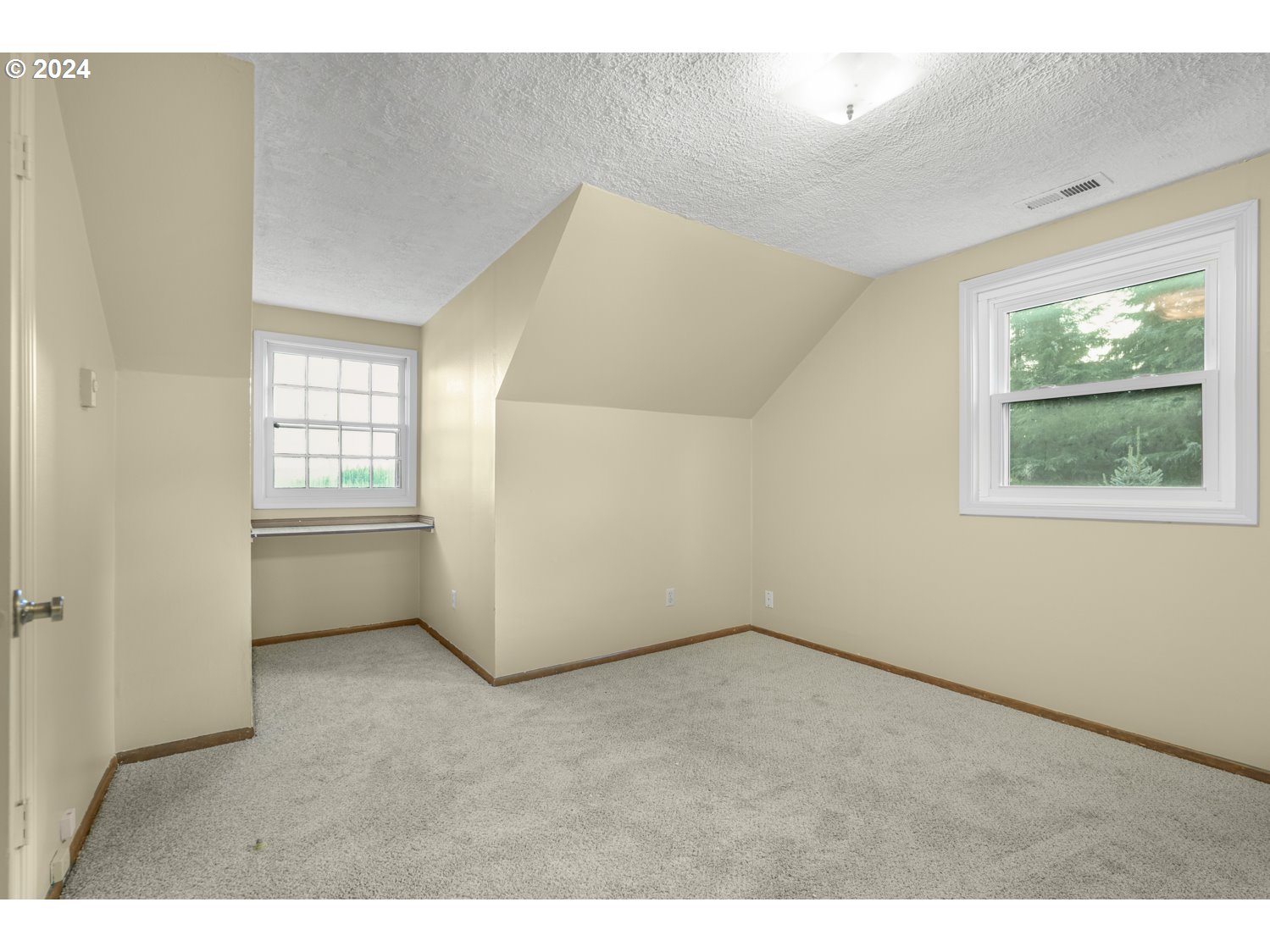 23870 Southwest Kruger Road Sherwood, OR 97140 - Photo 16 of 41 Gallery Image 16