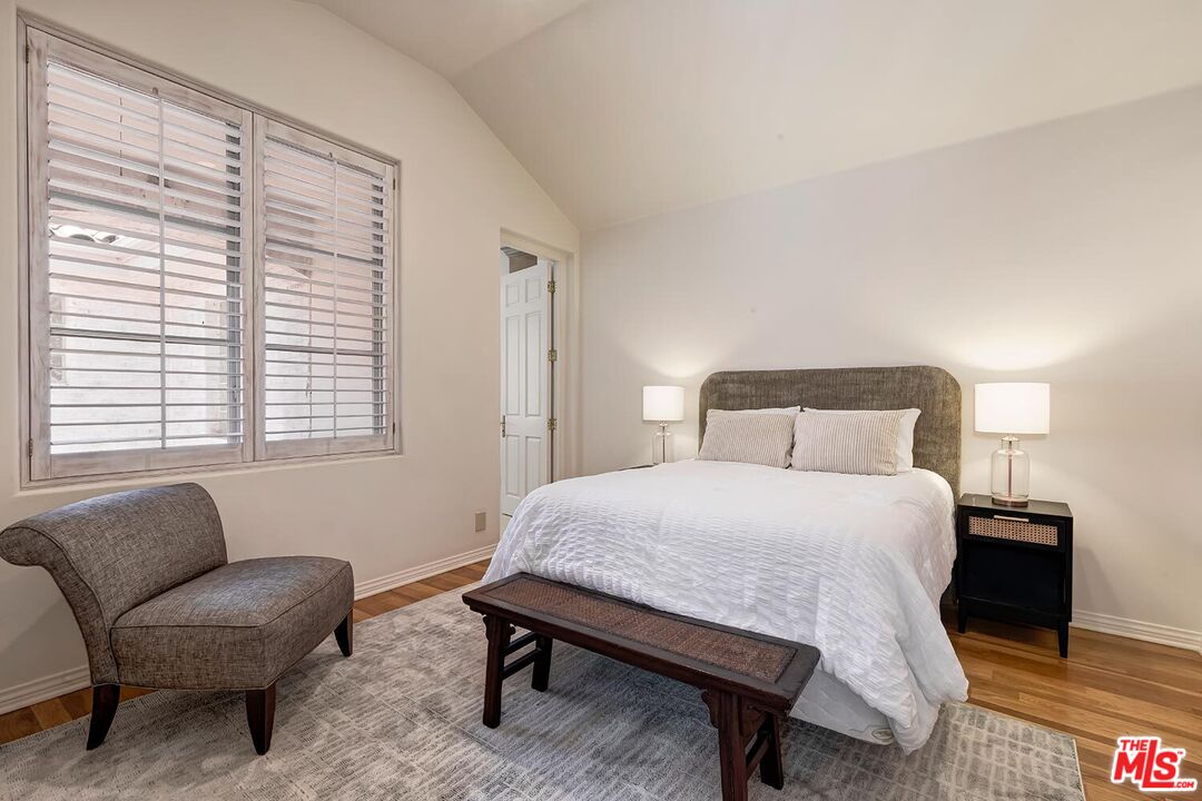 12683 Promontory Road Los Angeles, CA 90049 - Photo 30 of 41