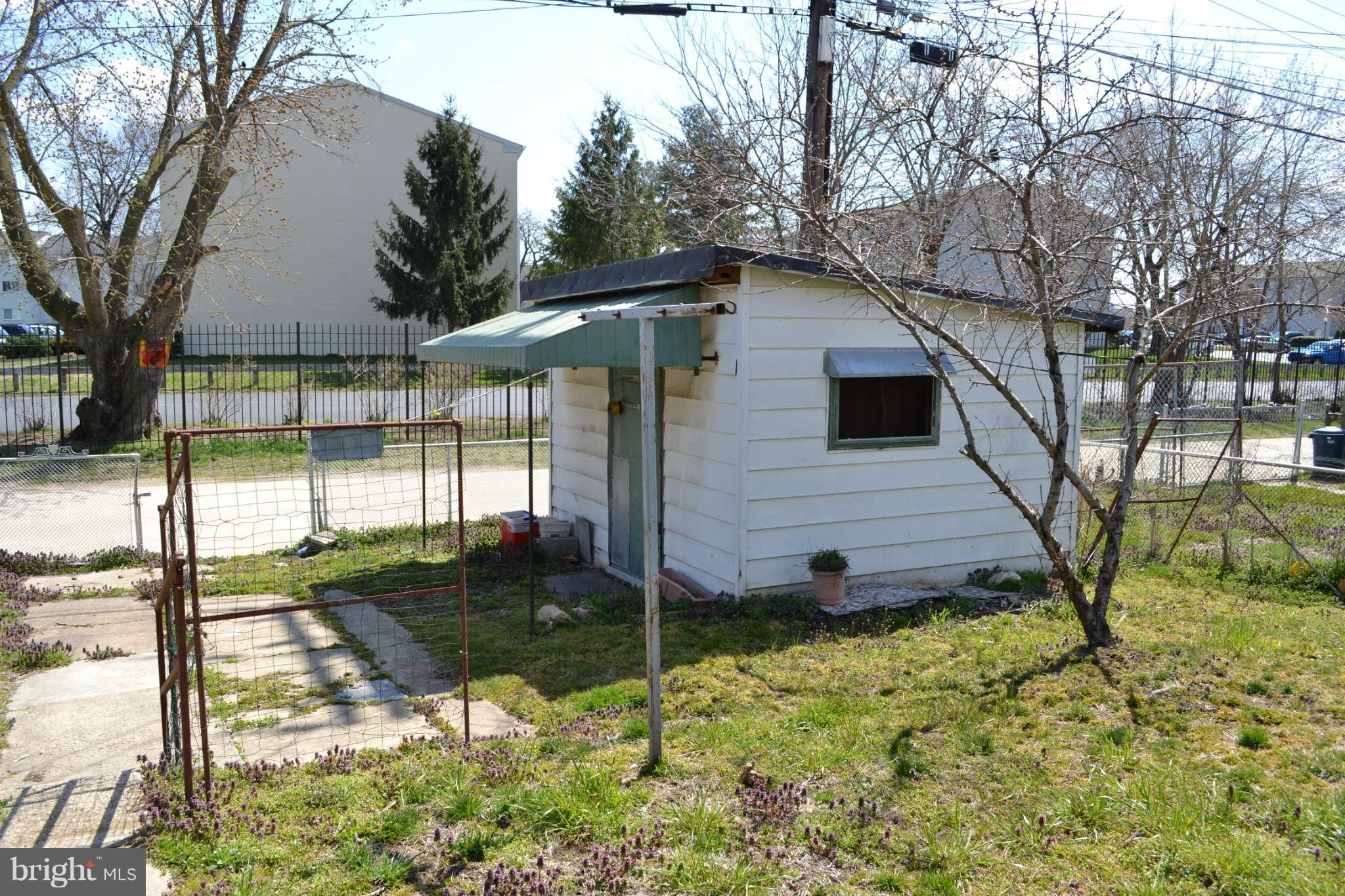 2055 Larkhall Road Baltimore, MD 21222 - Photo 8 of 12 Exterior (Rear)